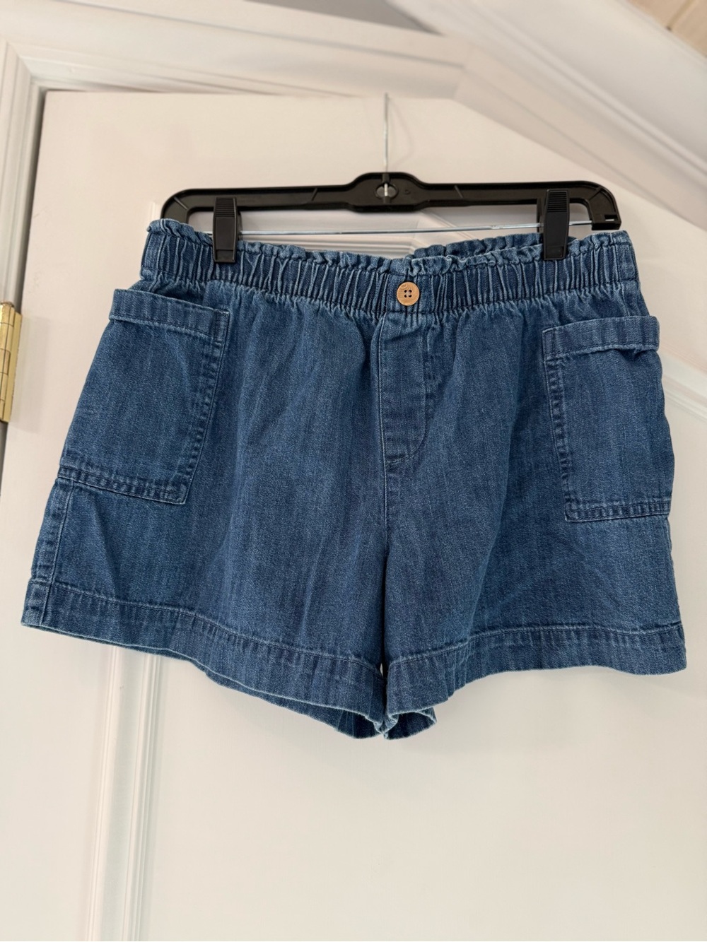 Never Worn Old Navy Denim Utility Shorts XXL 18 Elastic Waist High Rise